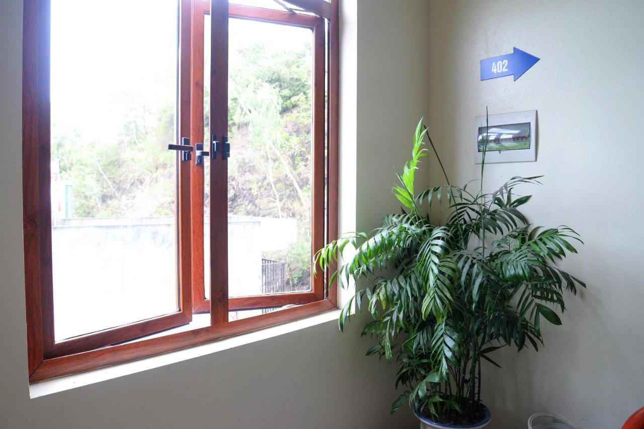 Ahoj Guest House Ha Long Dış mekan fotoğraf